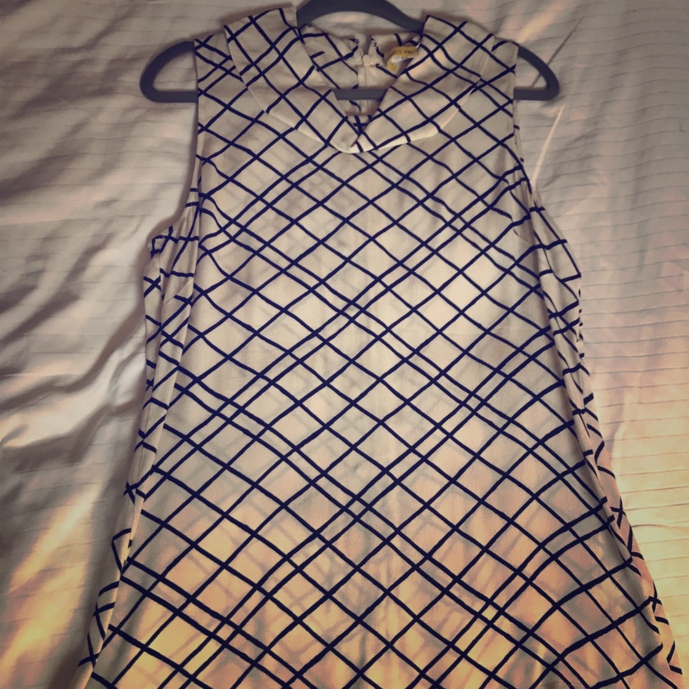 Sleeveless Geo print blouse by Banana Republic
